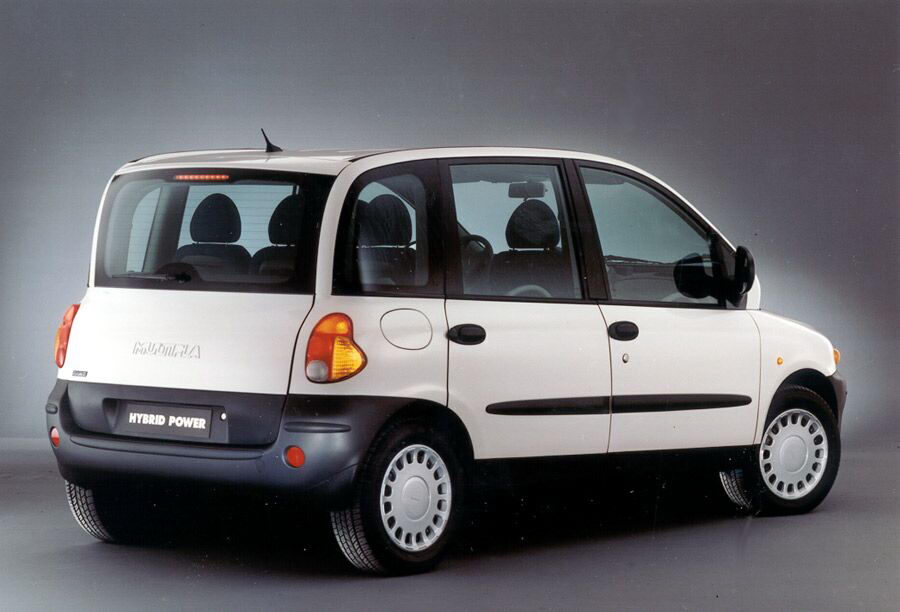 Fiat Multipla 2002 004.jpg